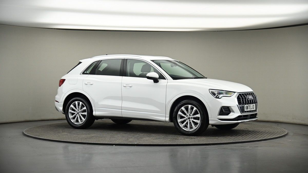 Audi Q3 Image 6