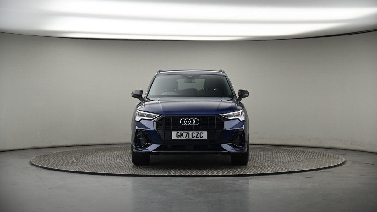 Audi Q3 Image 18