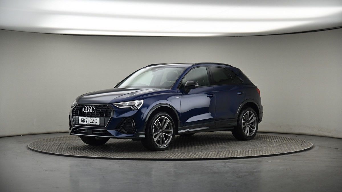 More views of Audi Q3