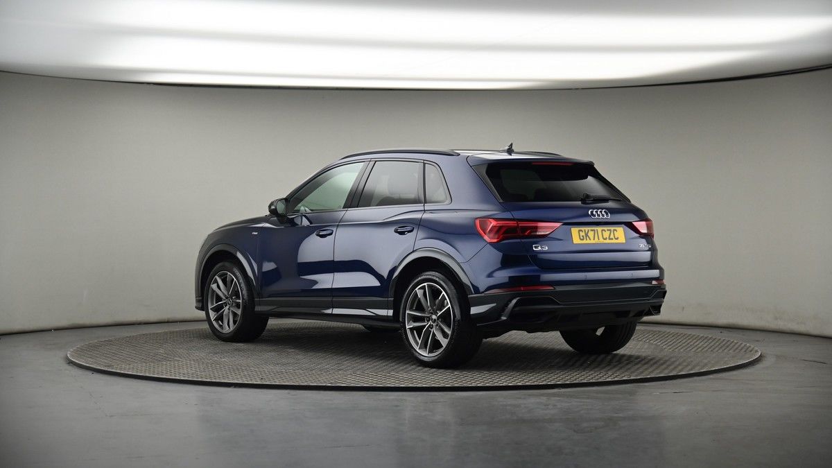 More views of Audi Q3