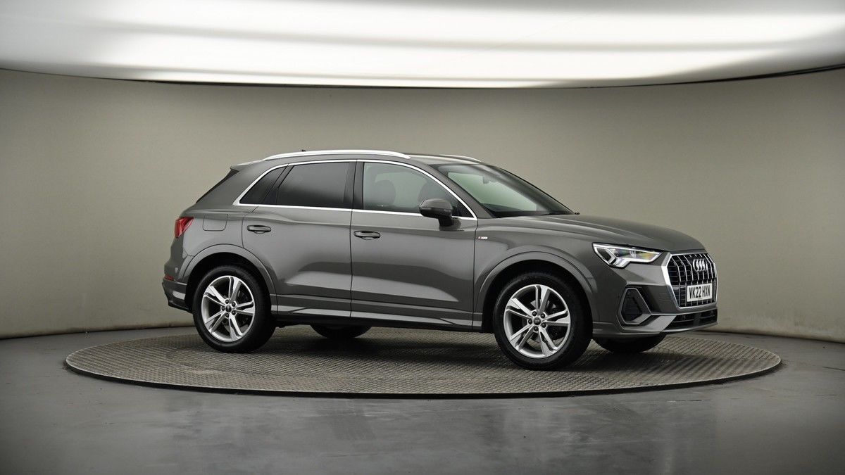 Audi Q3 Image 5