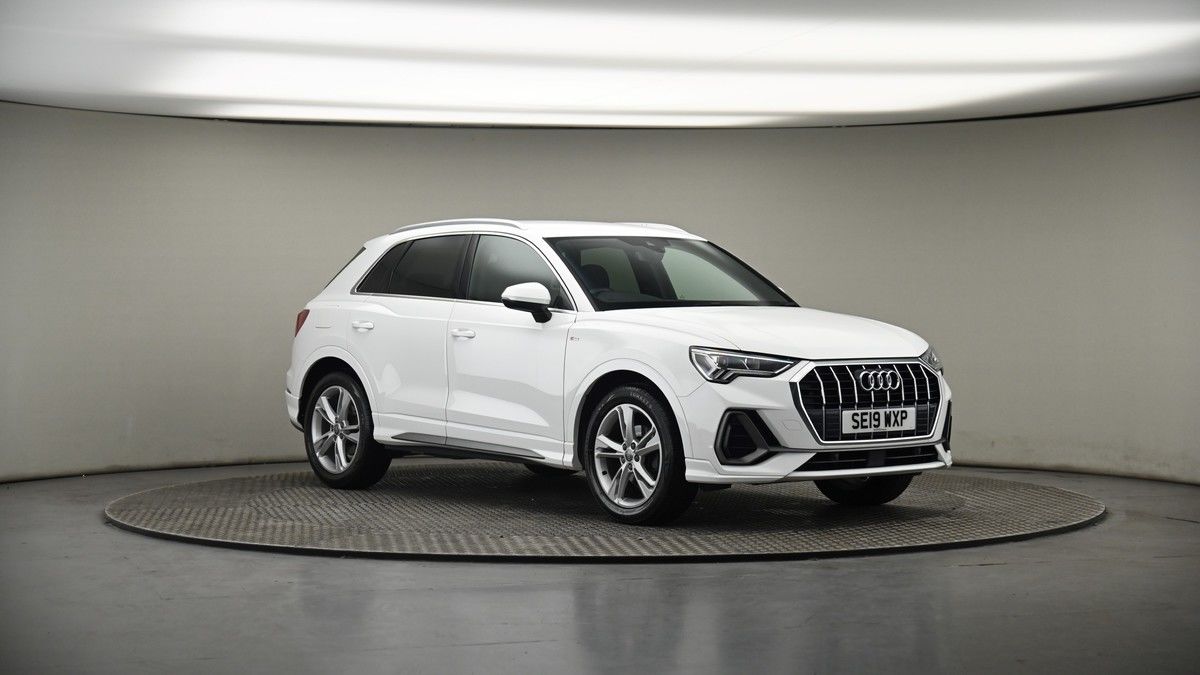 More views of Audi Q3