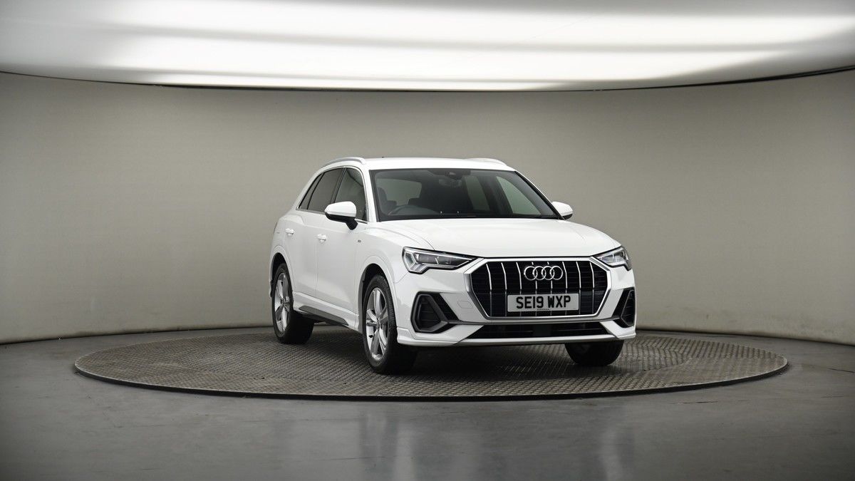 More views of Audi Q3