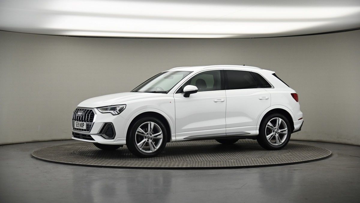 More views of Audi Q3