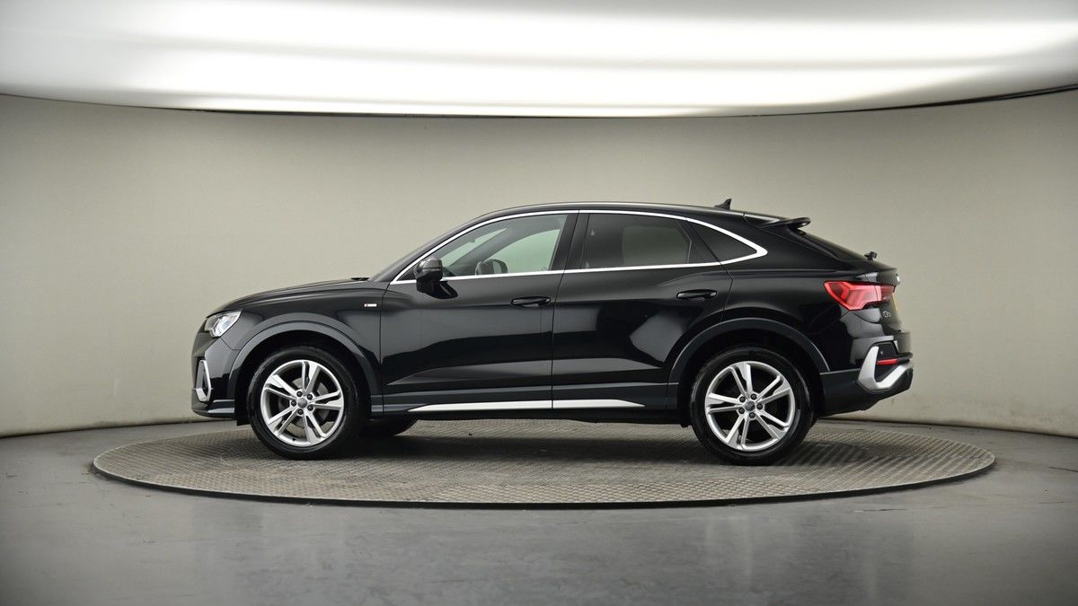 More views of Audi Q3