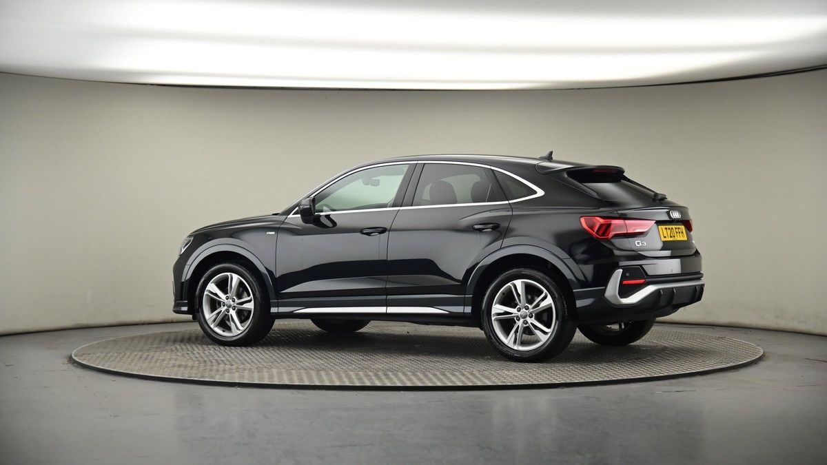 More views of Audi Q3