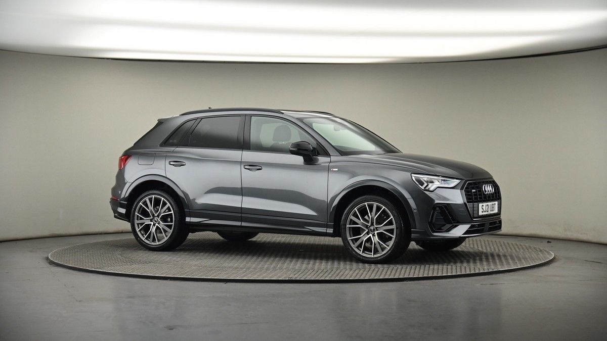 Audi Q3 Image 11