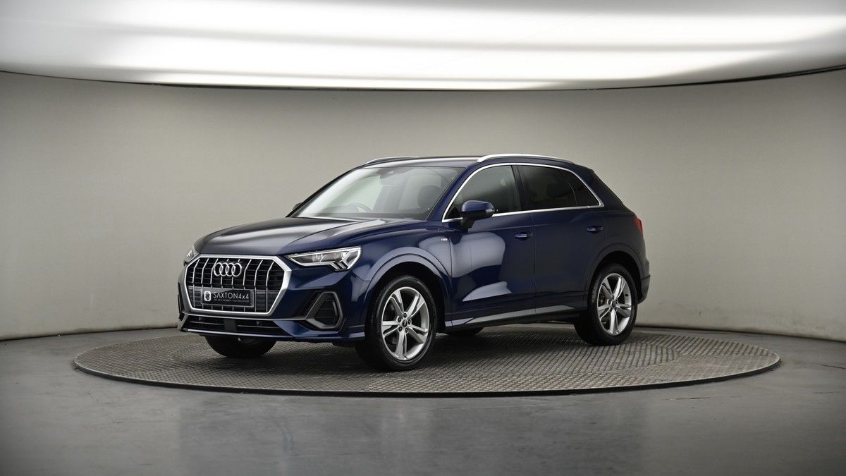 More views of Audi Q3