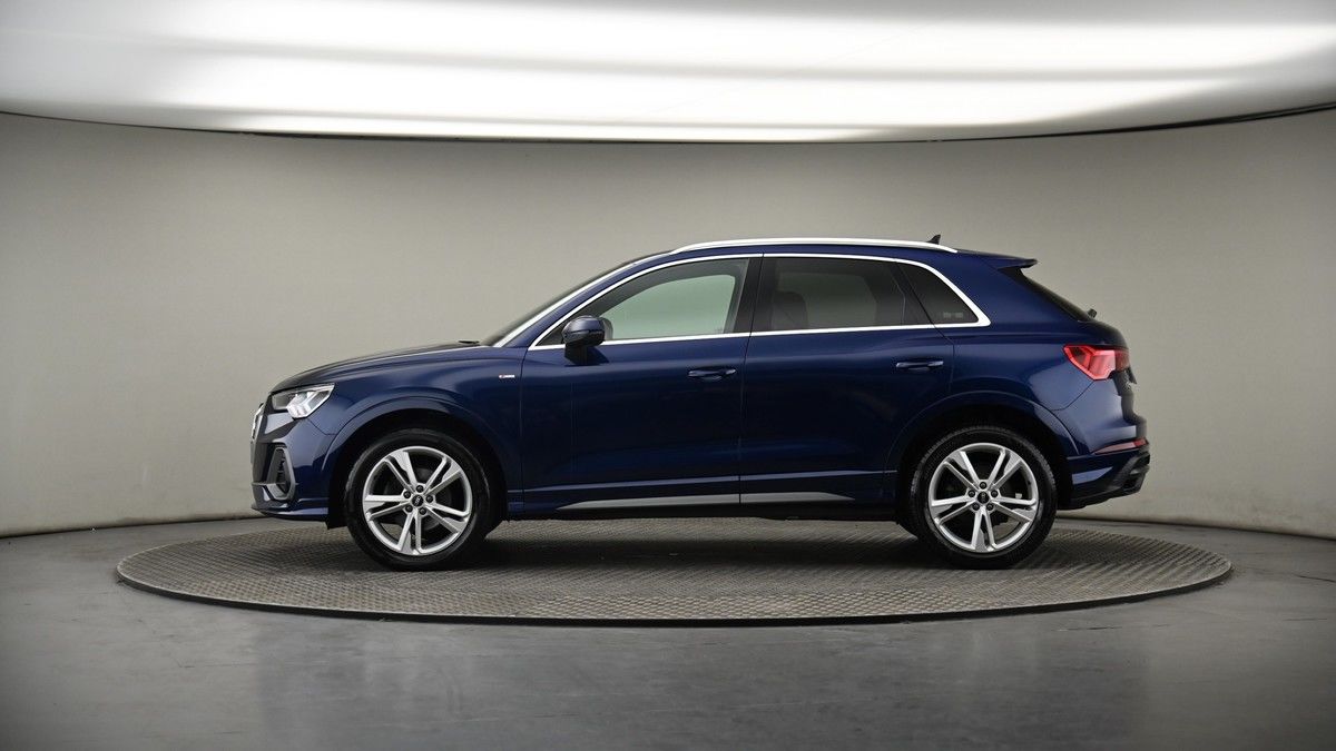 More views of Audi Q3