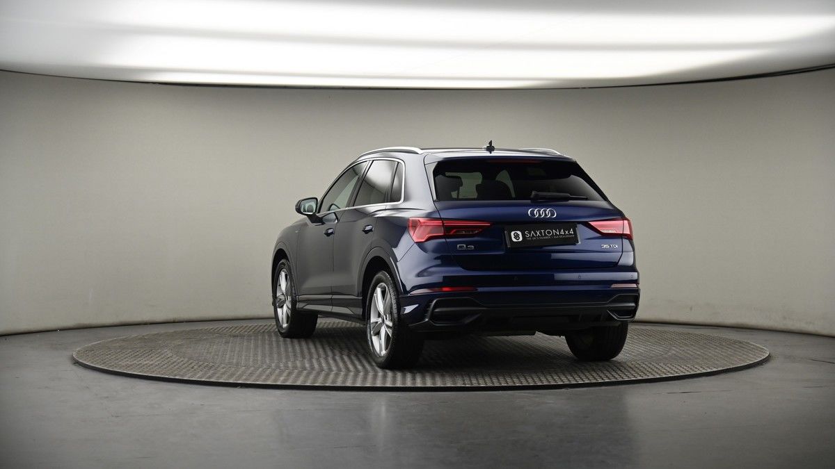 More views of Audi Q3