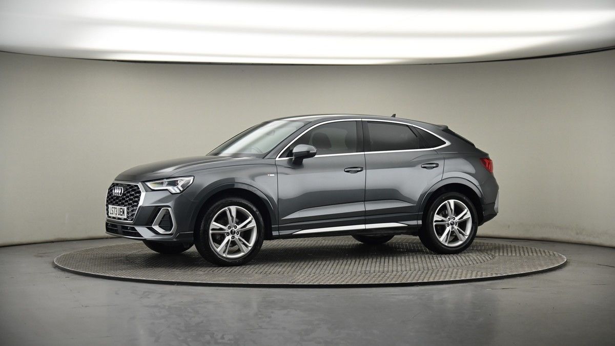 More views of Audi Q3