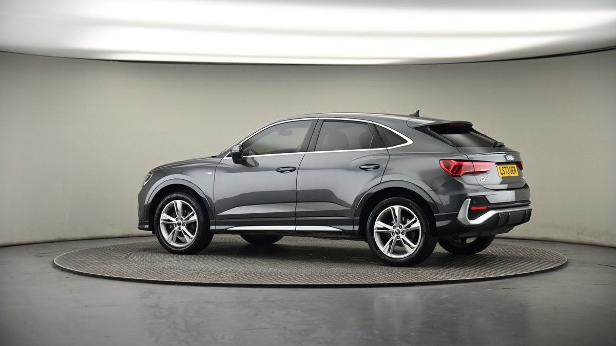 More views of Audi Q3