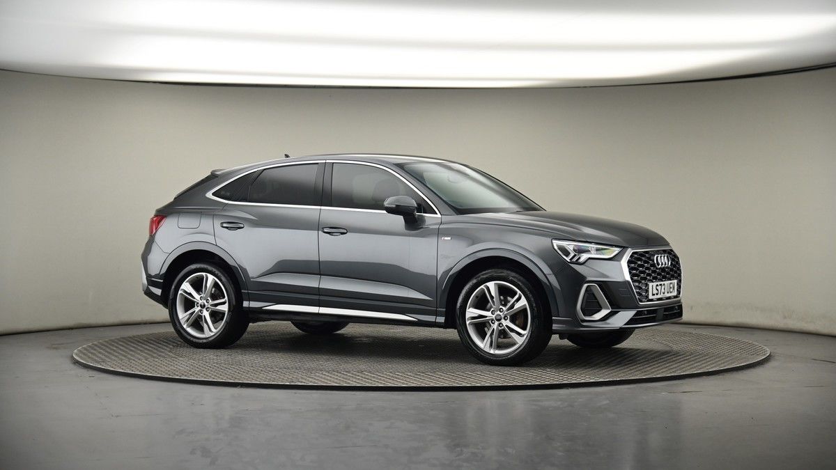 Audi Q3 Image 6