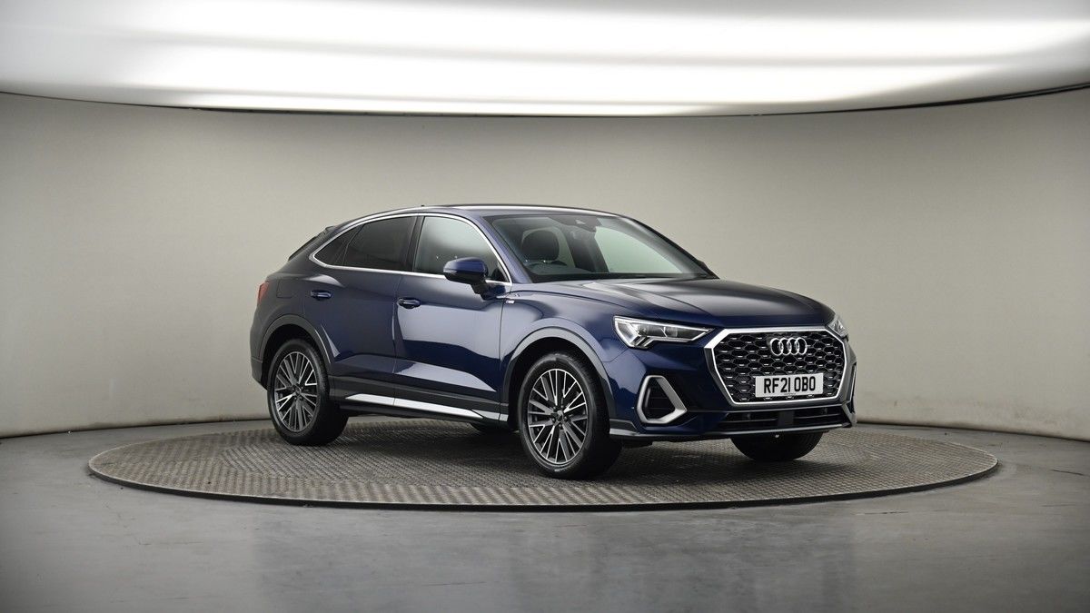 More views of Audi Q3