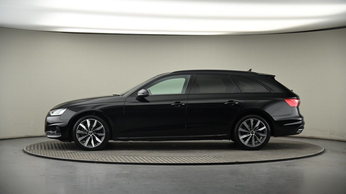 Audi A4 Avant Image 19