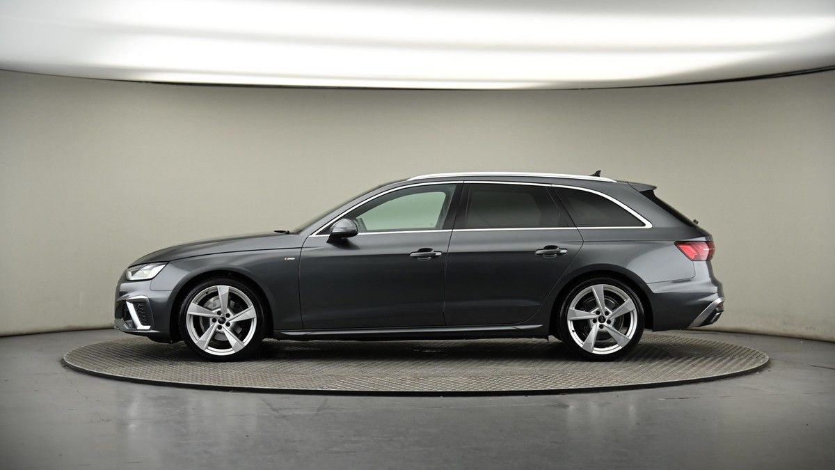 Audi A4 Avant Image 18