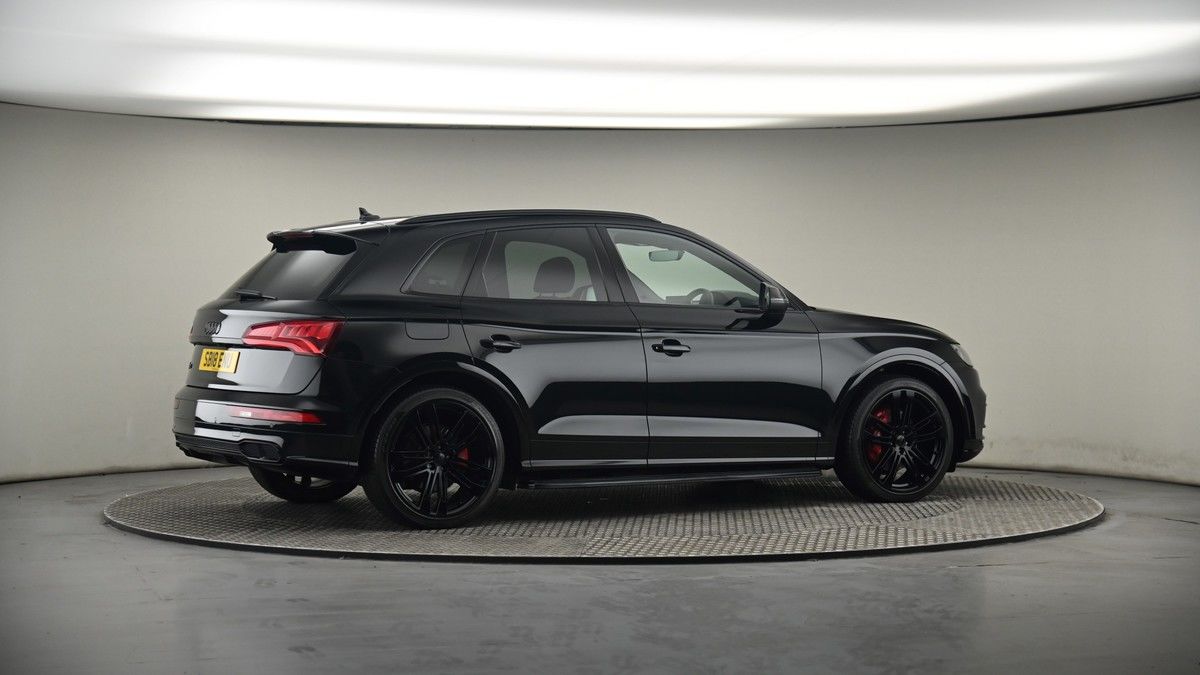 More views of Audi SQ5