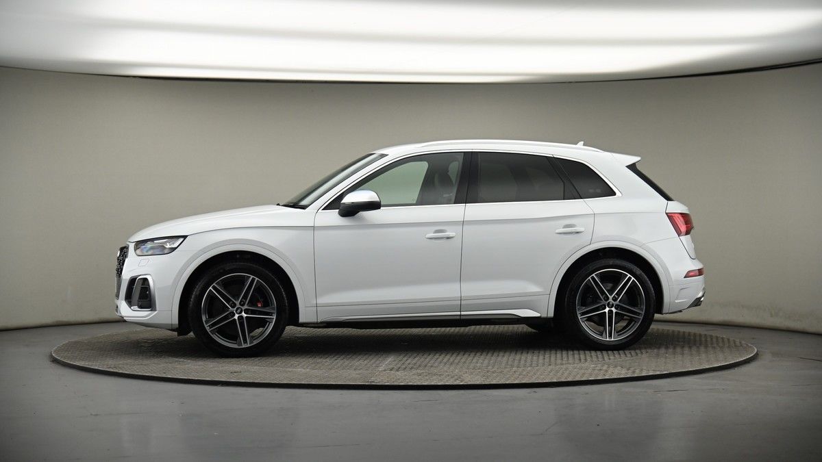 More views of Audi SQ5