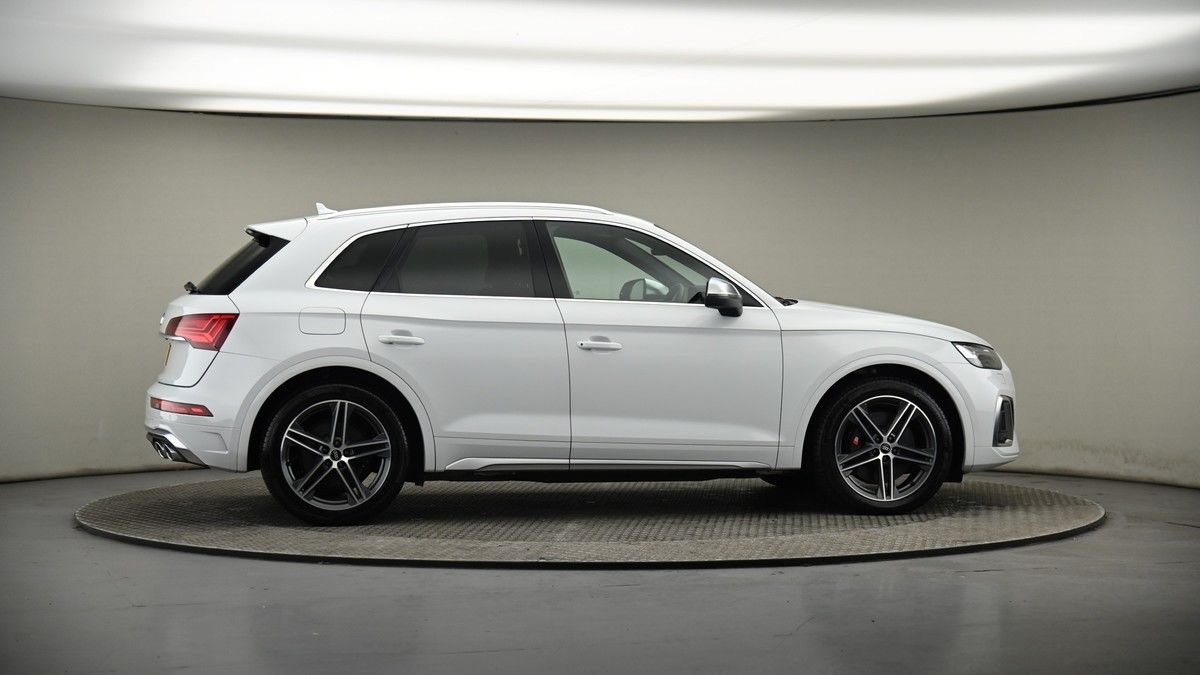 More views of Audi SQ5