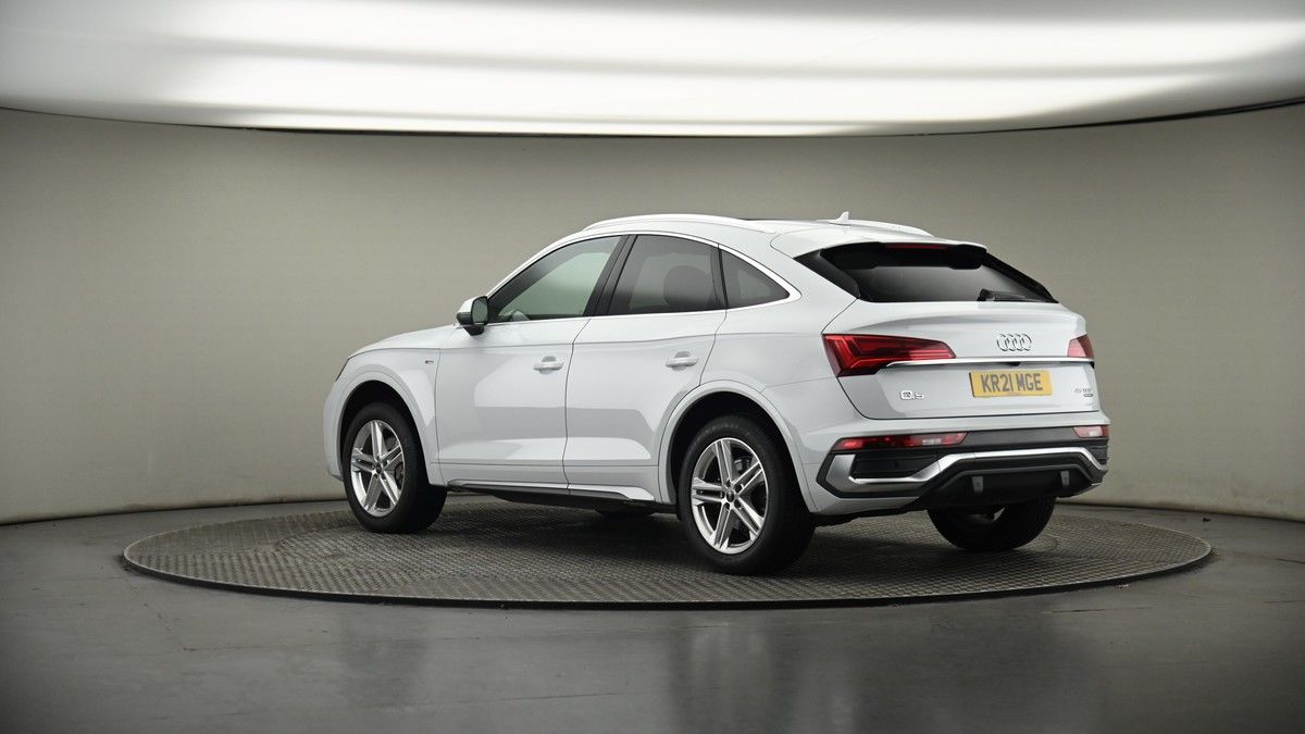 More views of Audi Q5