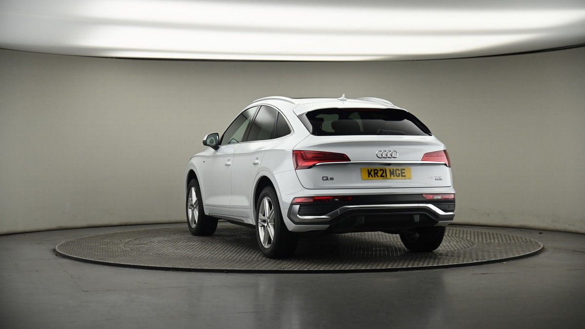 More views of Audi Q5