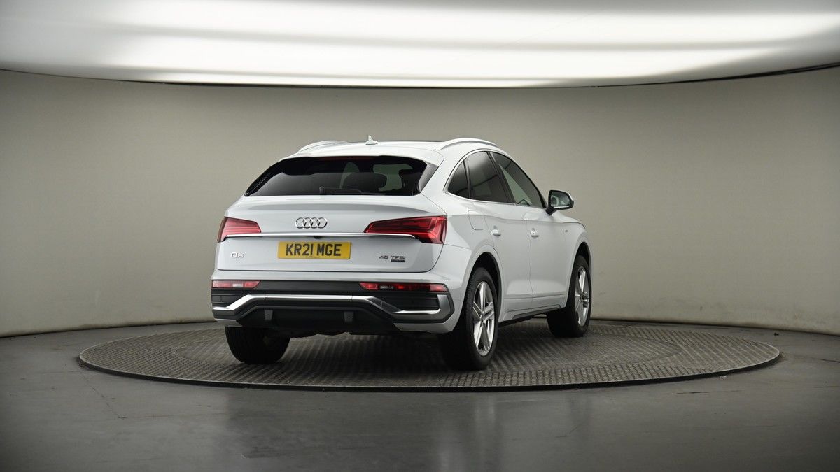 More views of Audi Q5