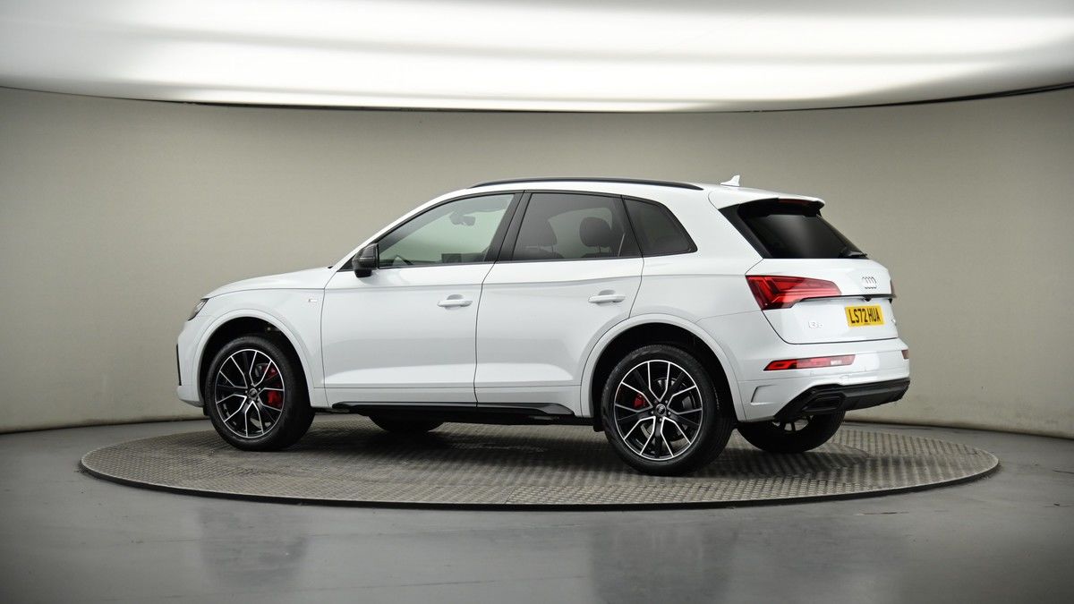 More views of Audi Q5