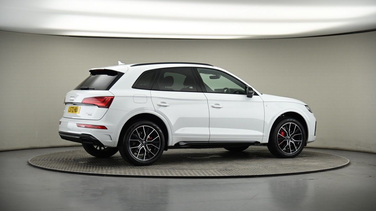 More views of Audi Q5