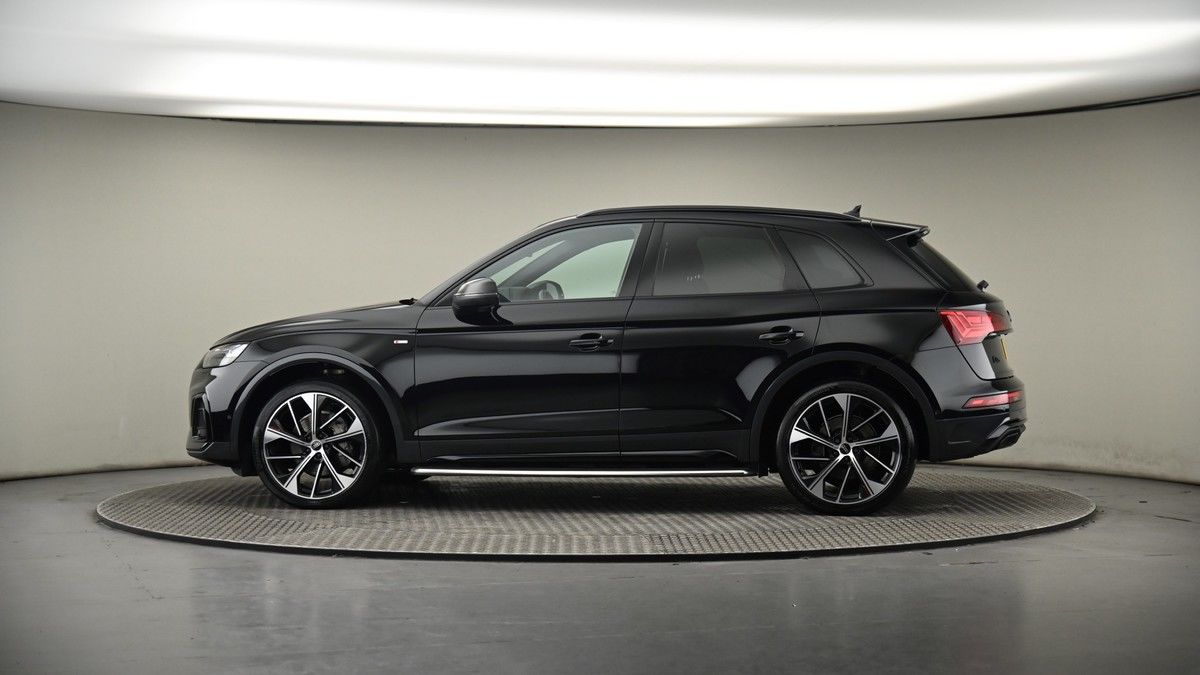 More views of Audi Q5