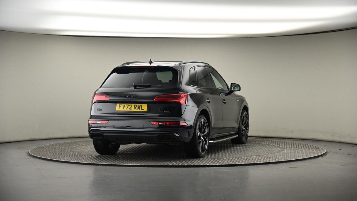 More views of Audi Q5