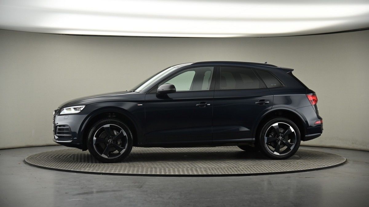 More views of Audi Q5