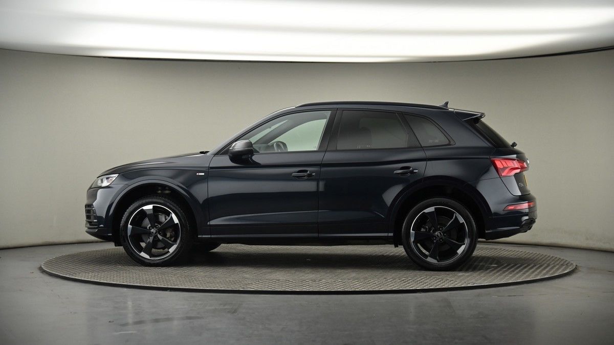 More views of Audi Q5