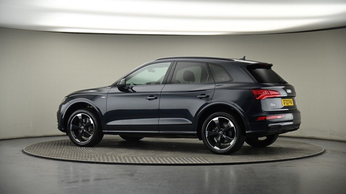 More views of Audi Q5