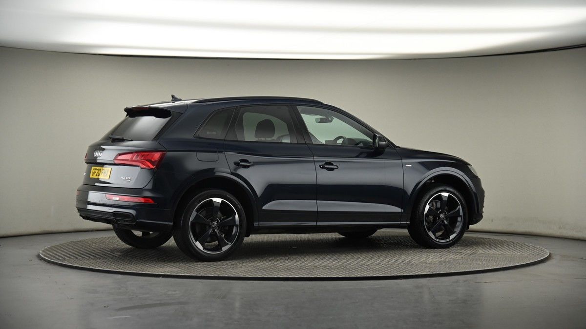 More views of Audi Q5