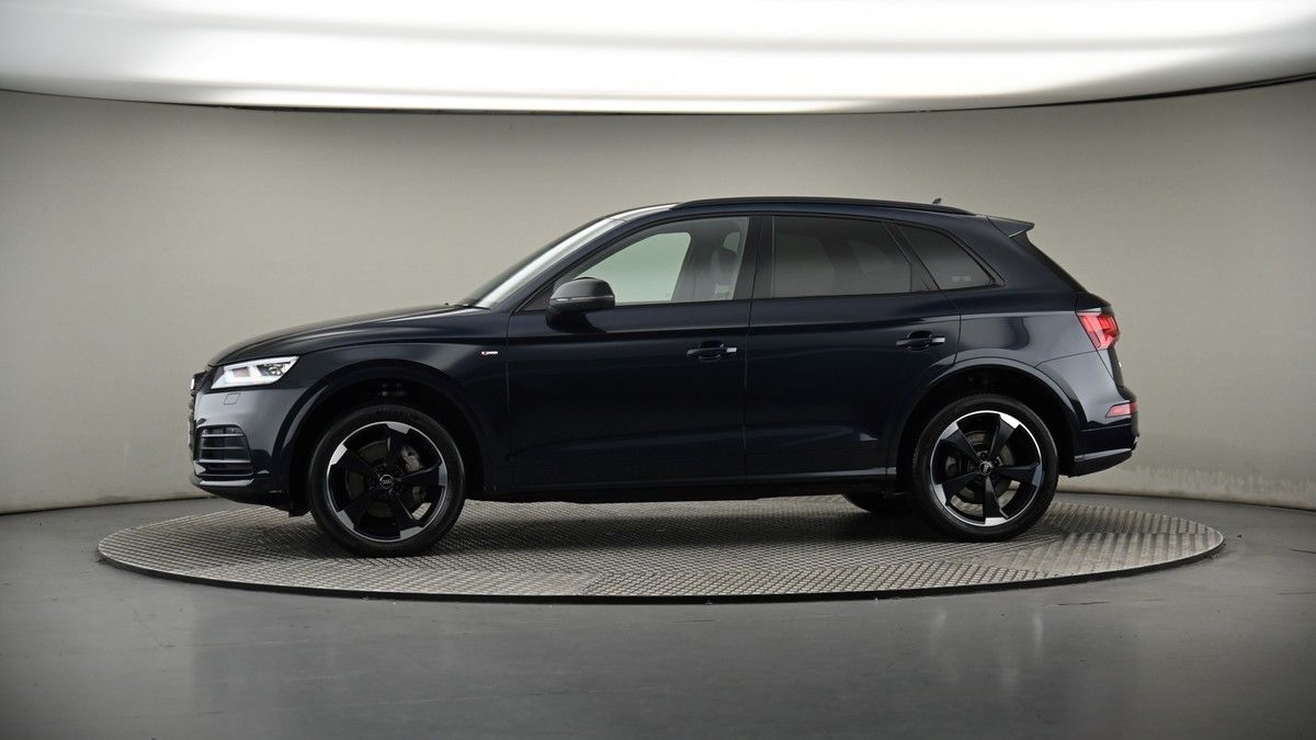 More views of Audi Q5