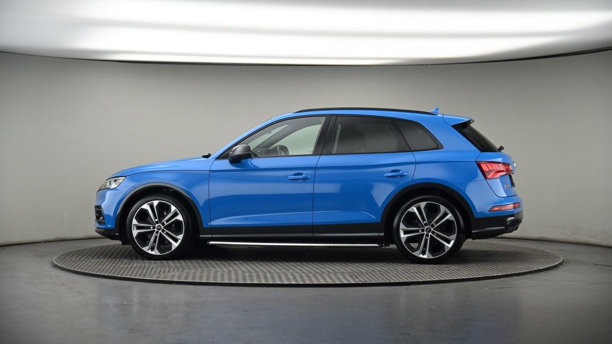 More views of Audi SQ5