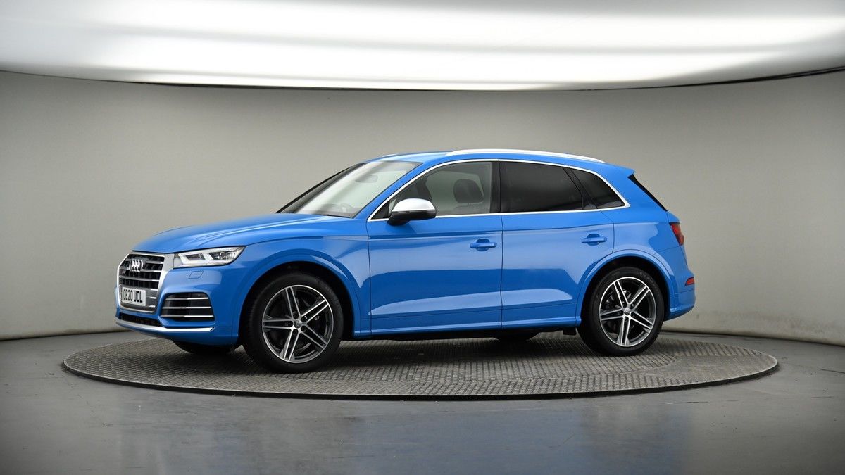 More views of Audi SQ5