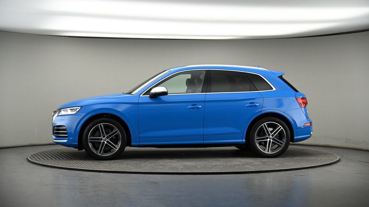 More views of Audi SQ5