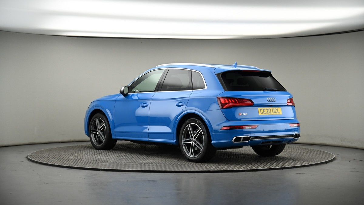 More views of Audi SQ5