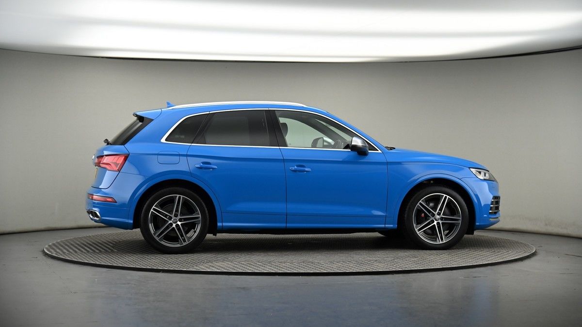 More views of Audi SQ5