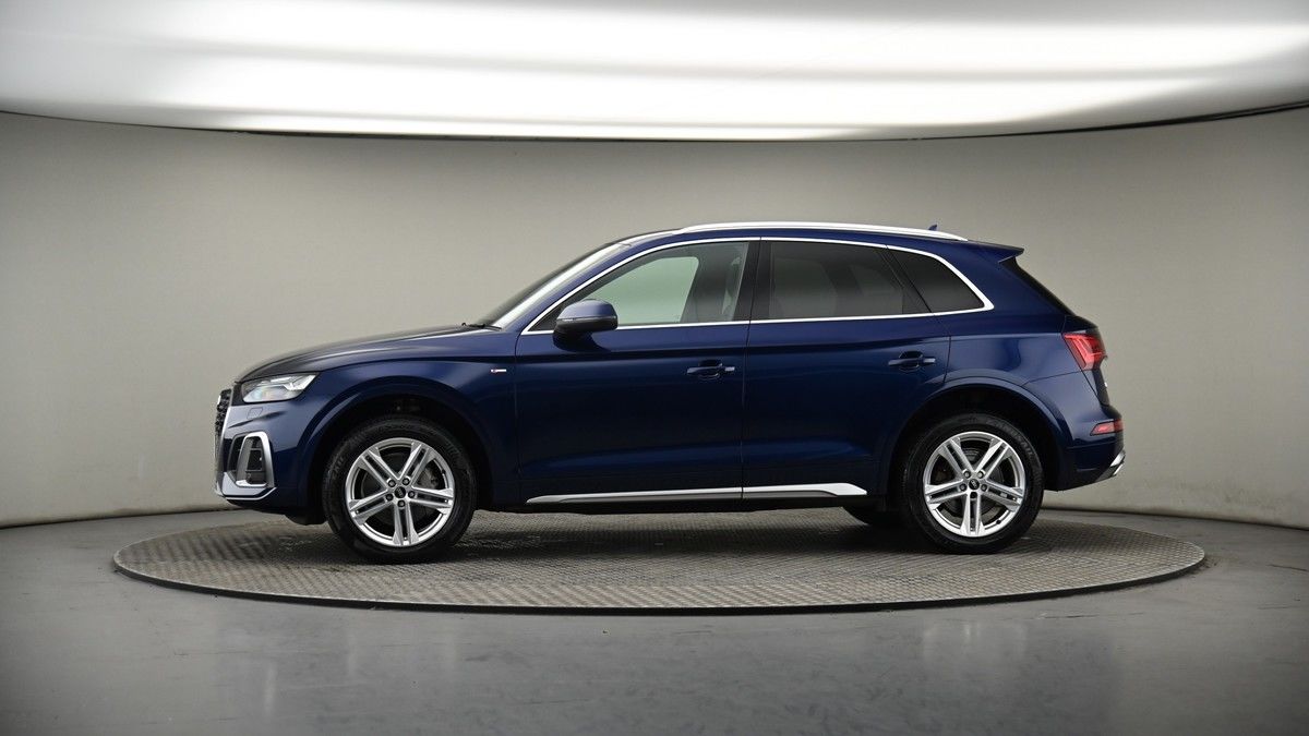 More views of Audi Q5