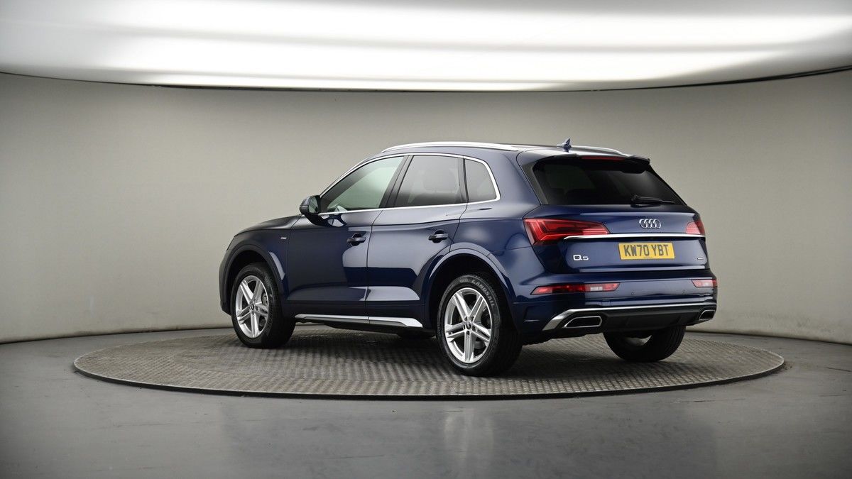 More views of Audi Q5