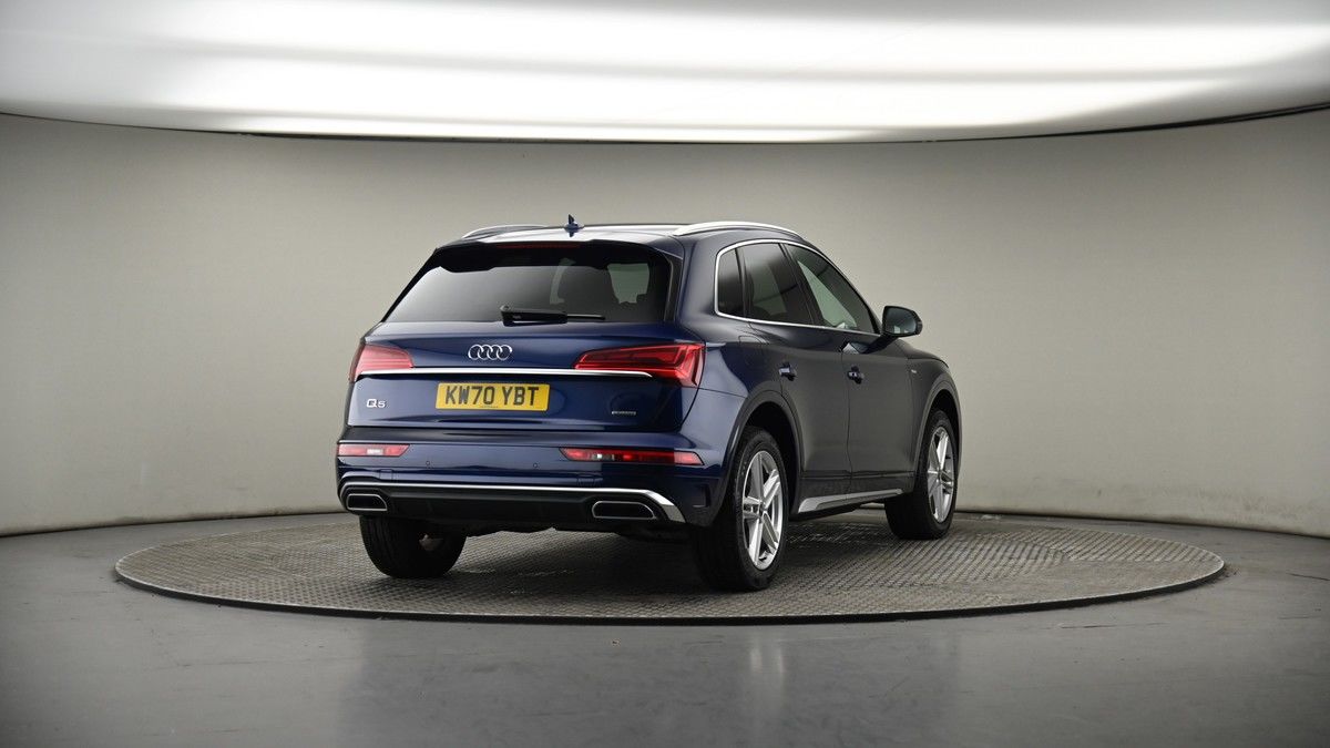 More views of Audi Q5