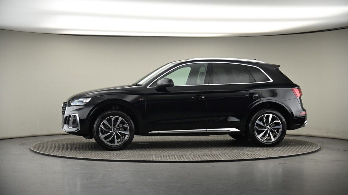 More views of Audi Q5