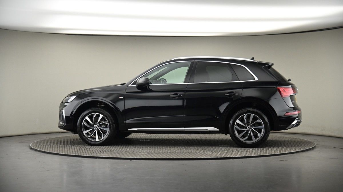 More views of Audi Q5