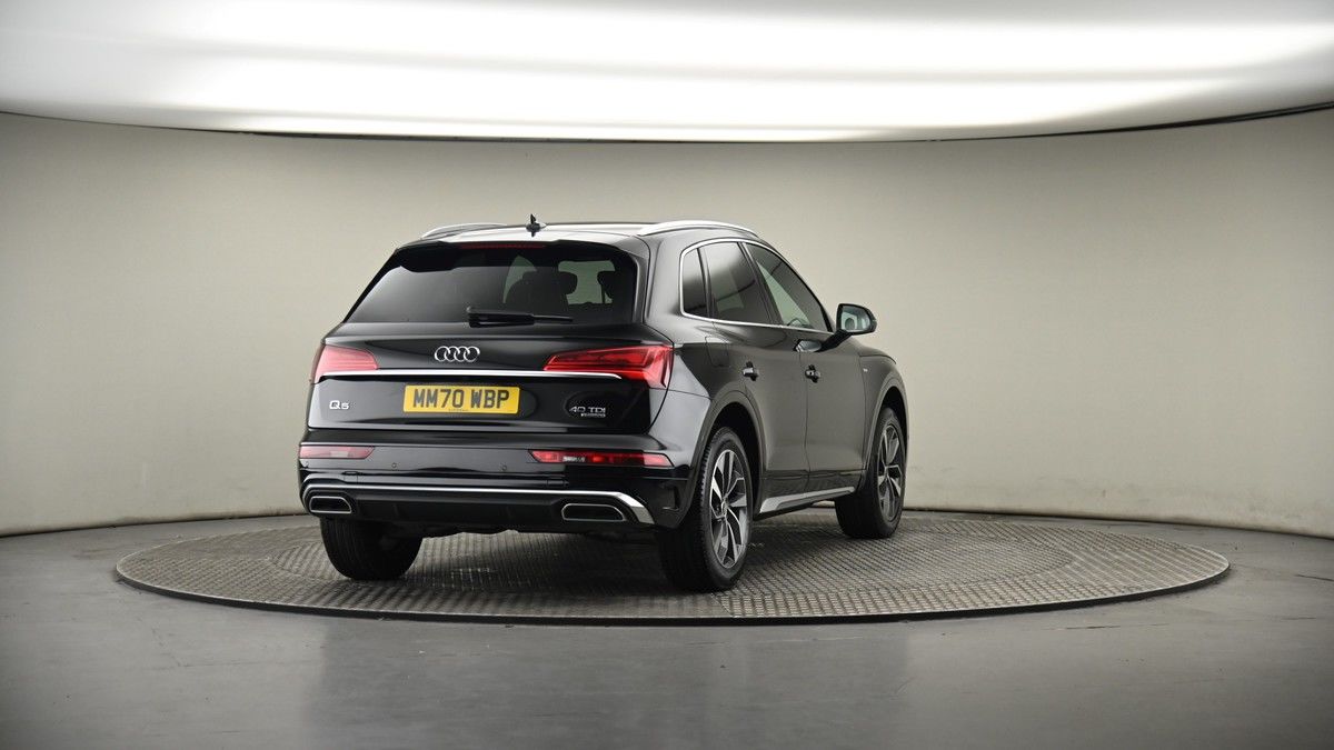 More views of Audi Q5