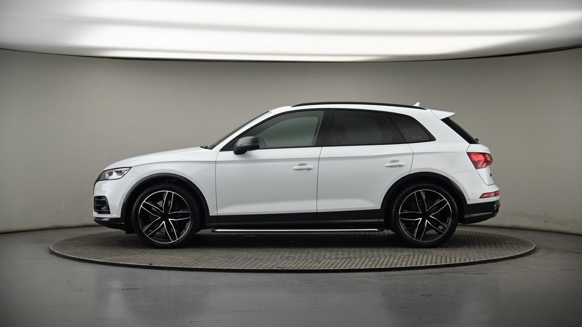 More views of Audi SQ5