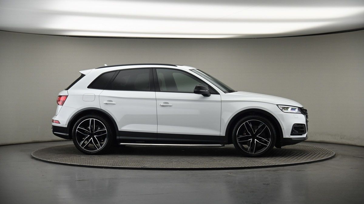 More views of Audi SQ5