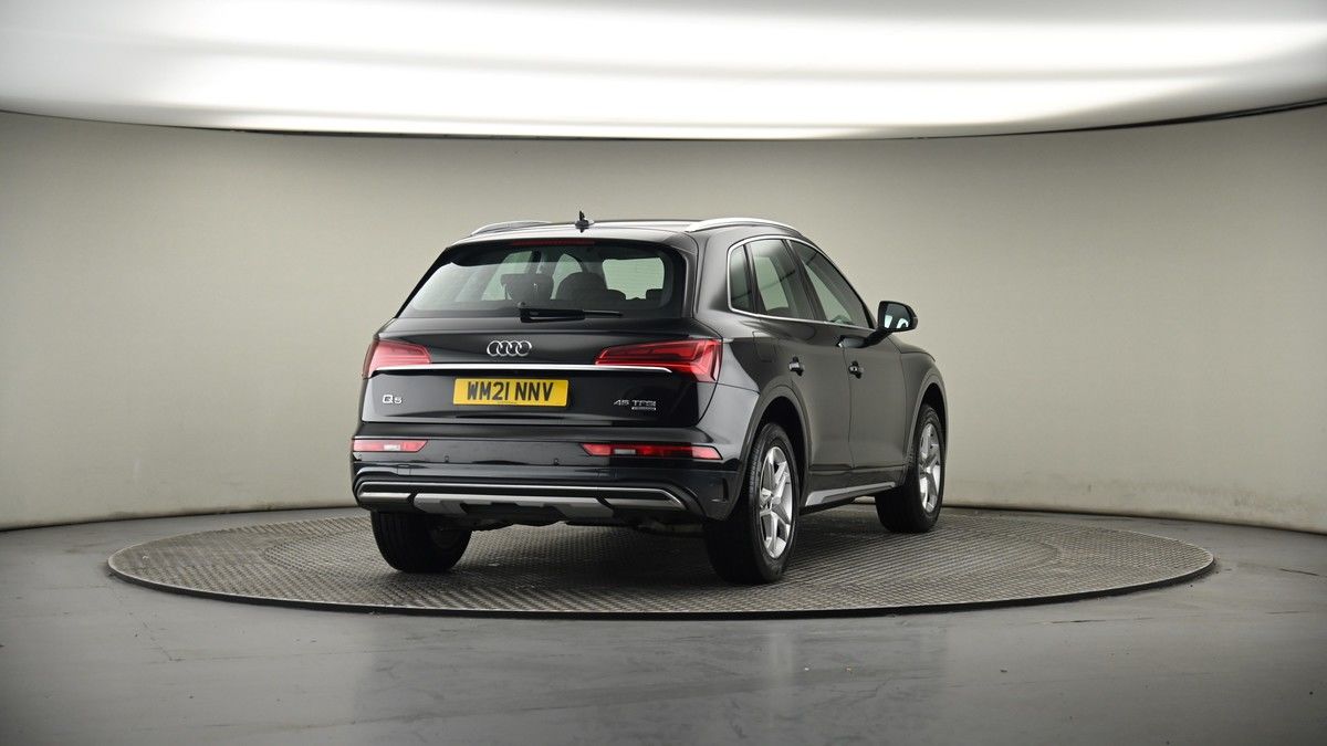 More views of Audi Q5