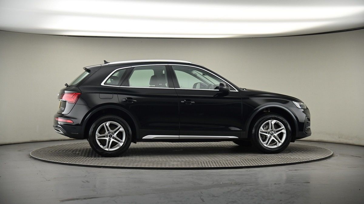 More views of Audi Q5